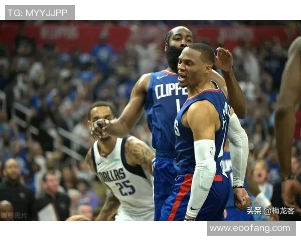 哈登与威少季后赛对决回顾谁能在关键时刻引领球队走向胜利 哈登与威少季后赛对决回顾谁能在关键时刻引领球队走向胜利